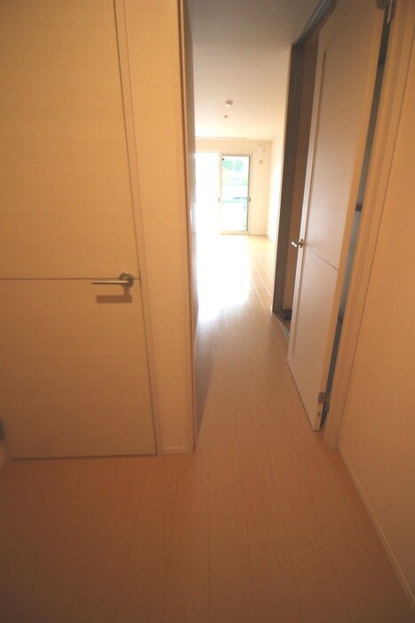 物件内観写真18　(廊下)