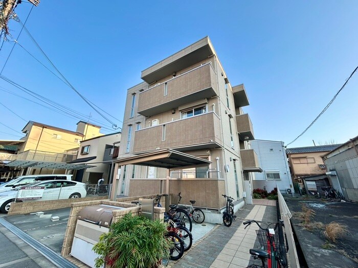 物件外観写真1　(外観写真)