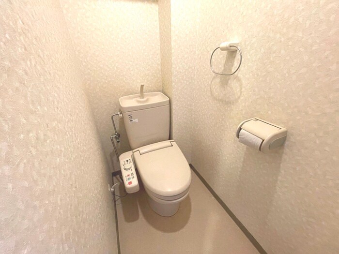 物件内観写真11　(トイレ)