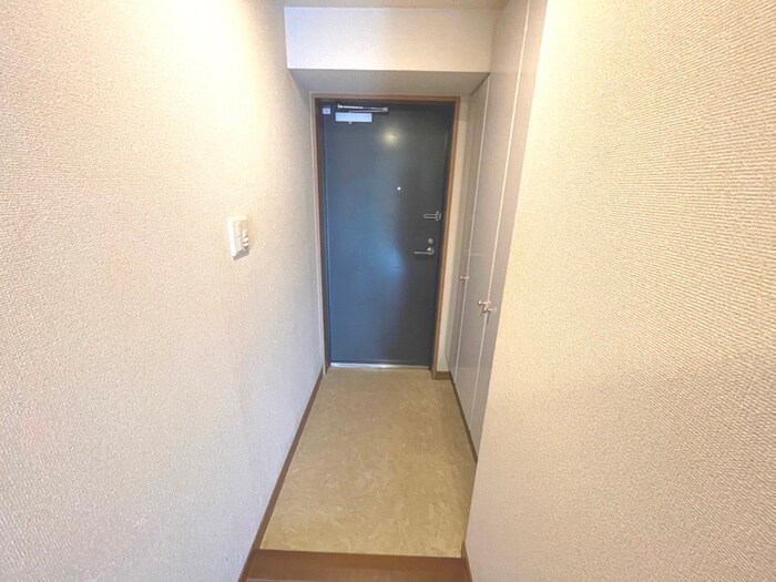 物件内観写真15　(玄関)