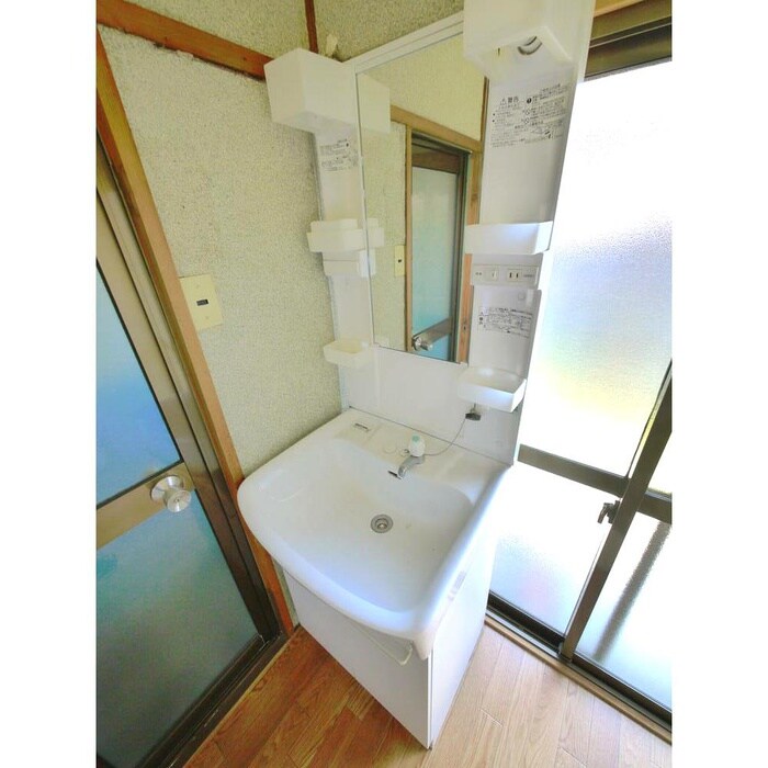 物件内観写真3　(洗面)