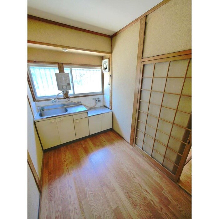 物件内観写真4　(キッチン)