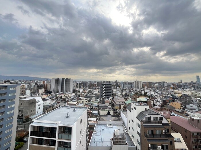 物件内観写真14　(室内からの展望)