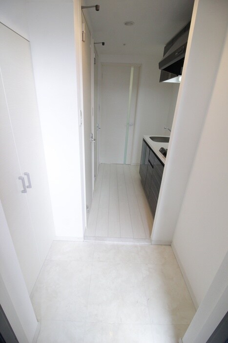 物件内観写真17　(玄関)