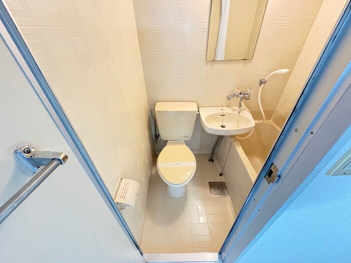 物件内観写真14　(トイレ)