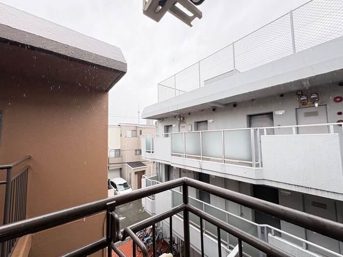 物件内観写真22　(室内からの展望)