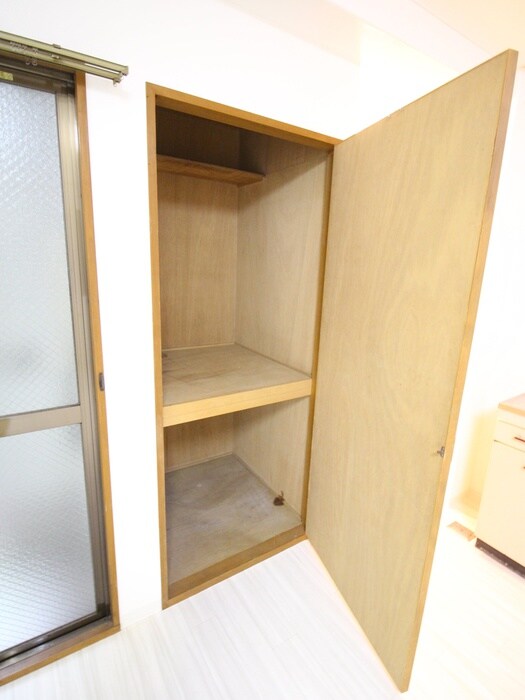 物件内観写真9　(収納)