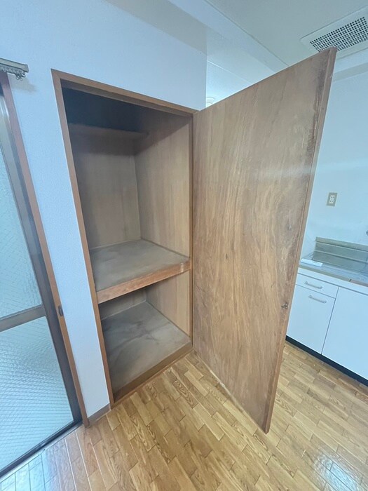 物件内観写真11　(収納)