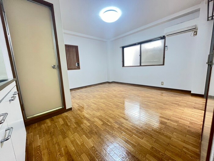 物件内観写真15　(居室)