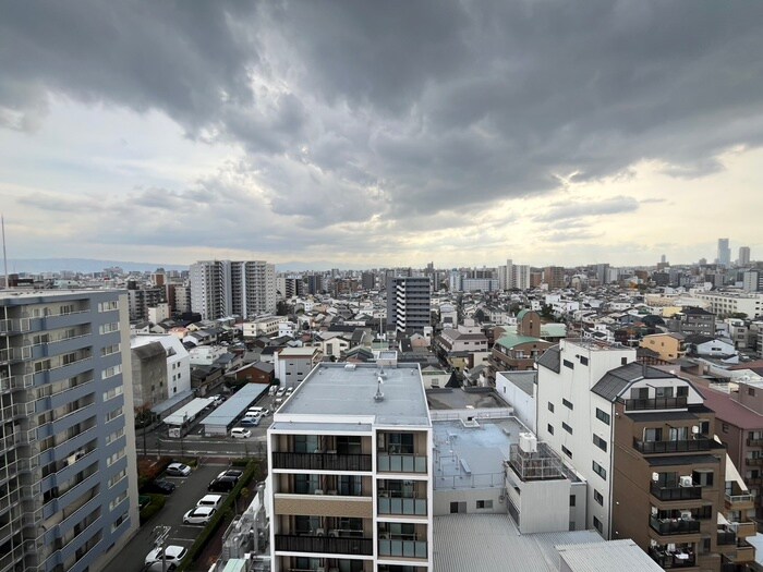 物件内観写真14　(室内からの展望)