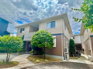 サンフィ－ルドⅡ外観写真