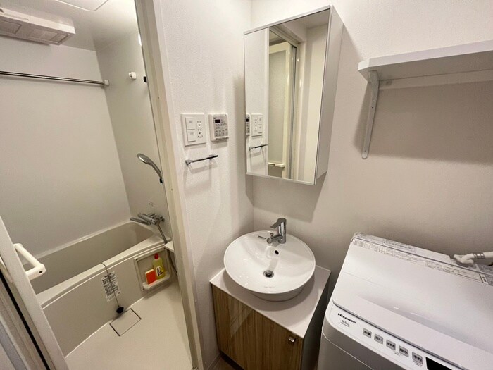 物件内観写真9　(洗面)