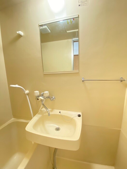 物件内観写真12　(洗面)