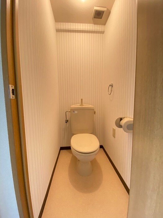 物件内観写真13　(トイレ)