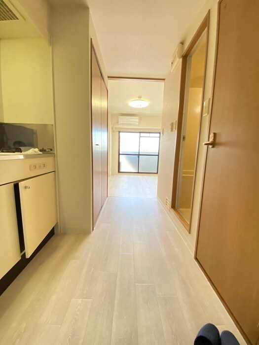 物件内観写真19　(廊下)