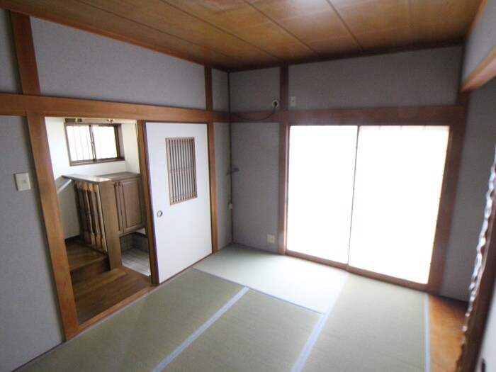 物件内観写真8　(居室)