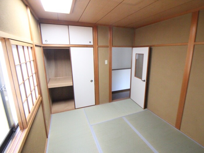 物件内観写真10　(居室)