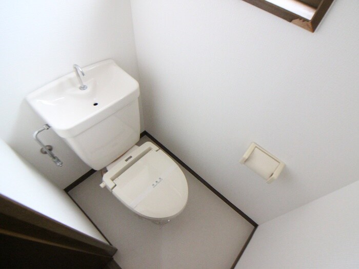 物件内観写真14　(トイレ)