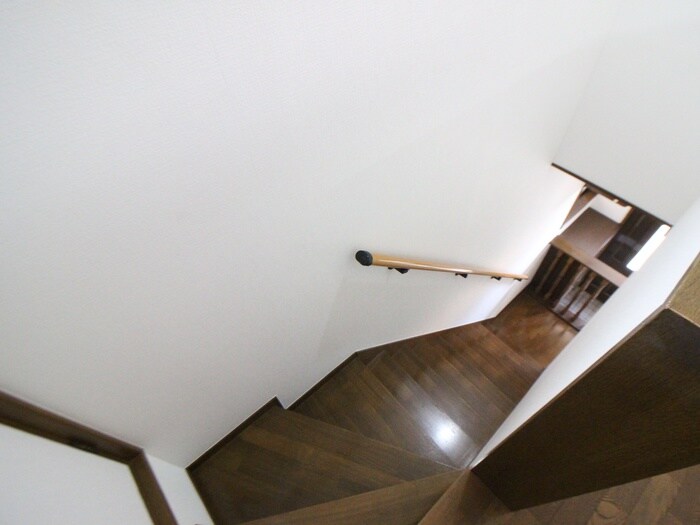 物件内観写真16　(廊下)