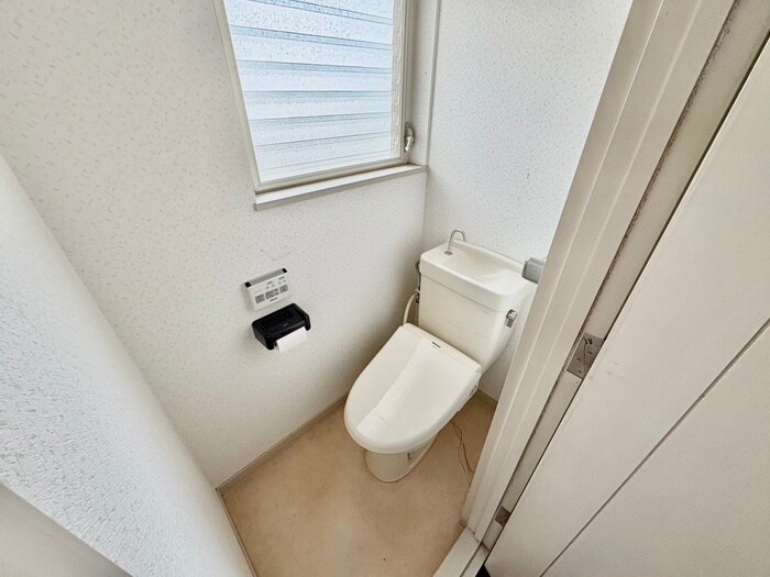 物件内観写真11　(トイレ)
