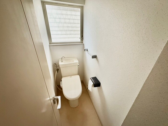 物件内観写真12　(トイレ)