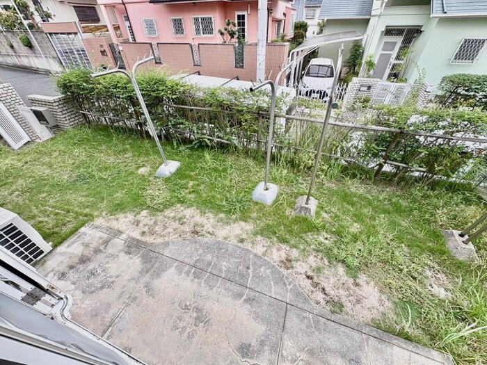 物件内観写真22　(室内からの展望)