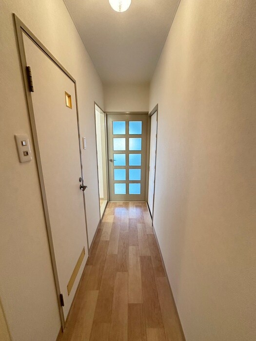 物件内観写真20　(廊下)