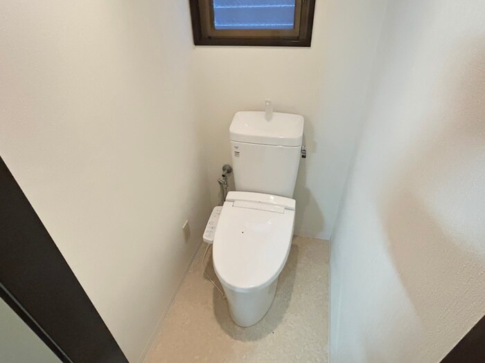 物件内観写真13　(トイレ)