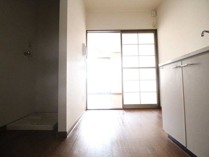 物件内観写真17　(廊下)