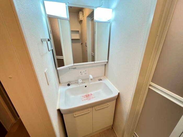 物件内観写真12　(洗面)