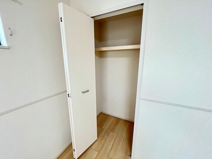 物件内観写真15　(収納)