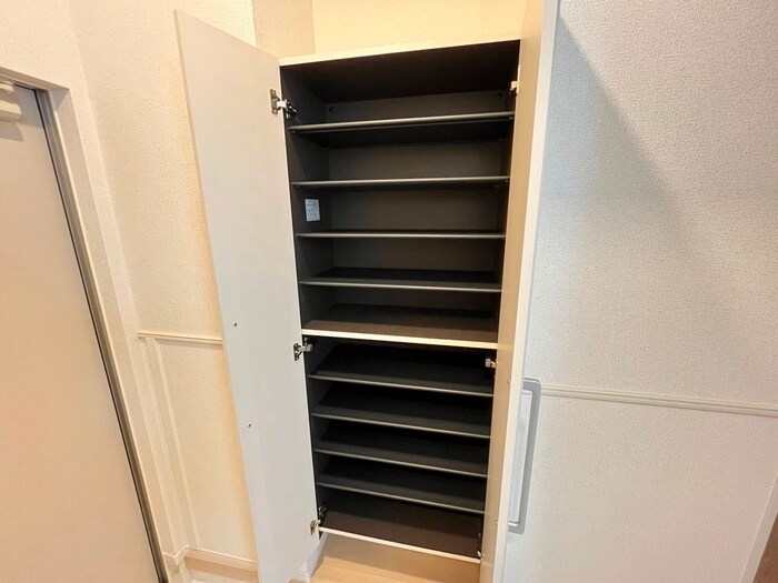 物件内観写真17　(靴箱)