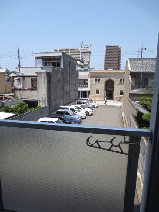 物件内観写真16　(室内からの展望)