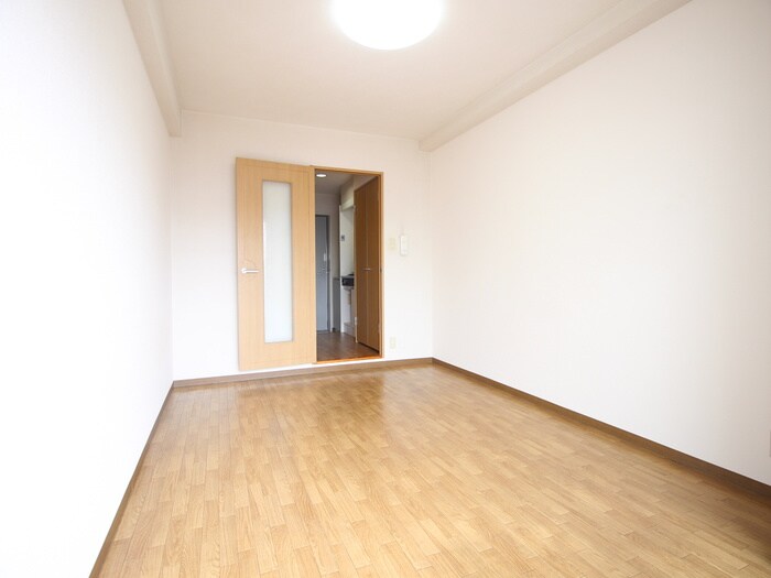 物件内観写真19　(居室)