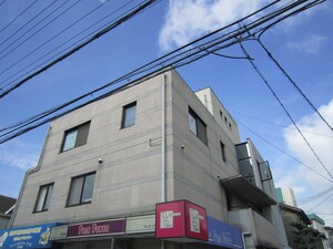 シンエイ外観写真