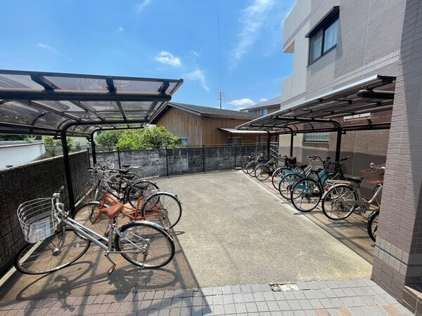 駐輪場