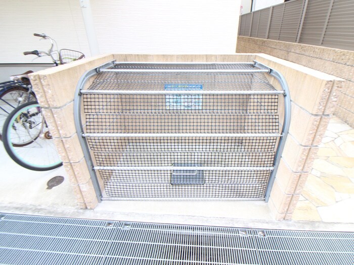 物件外観写真6　(建物設備)