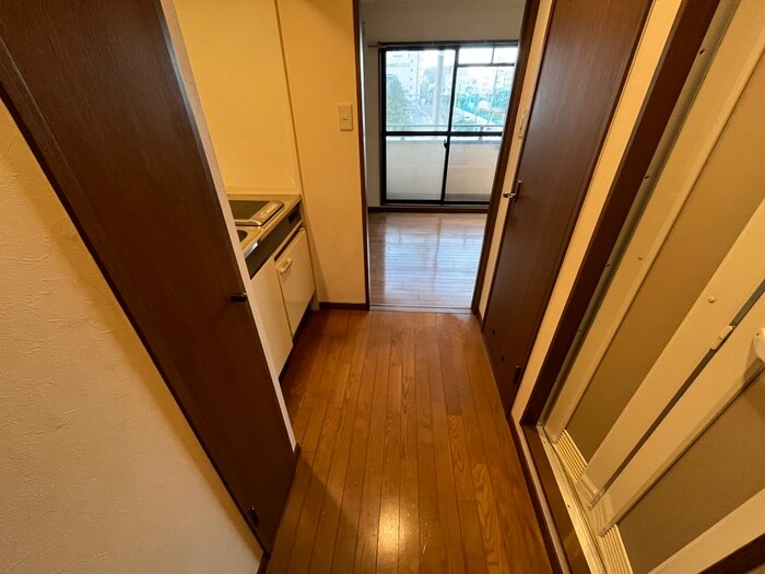 物件内観写真17　(洗濯機置場)