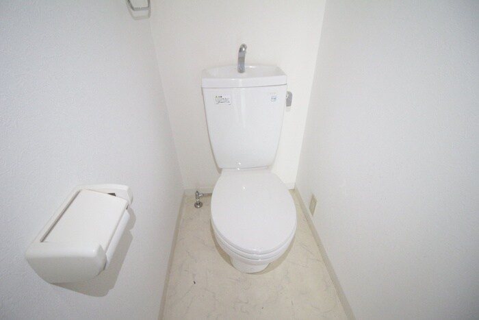 物件内観写真10　(トイレ)