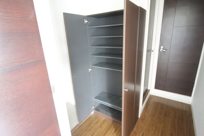 物件内観写真13　(靴箱)