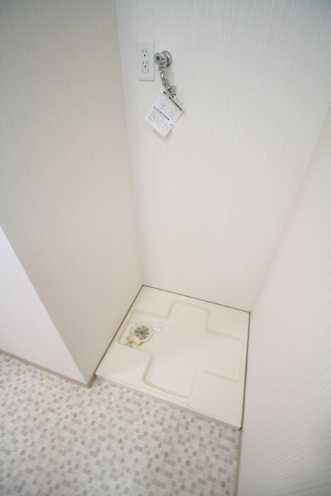 物件内観写真13　(洗濯機置場)