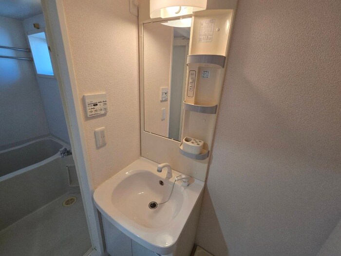 物件内観写真12　(洗面)