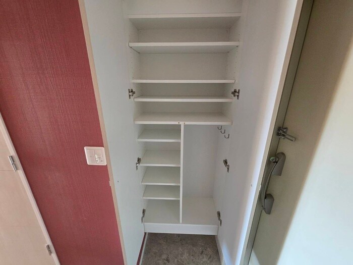 物件内観写真17　(靴箱)