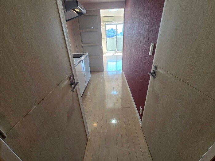 物件内観写真18　(廊下)