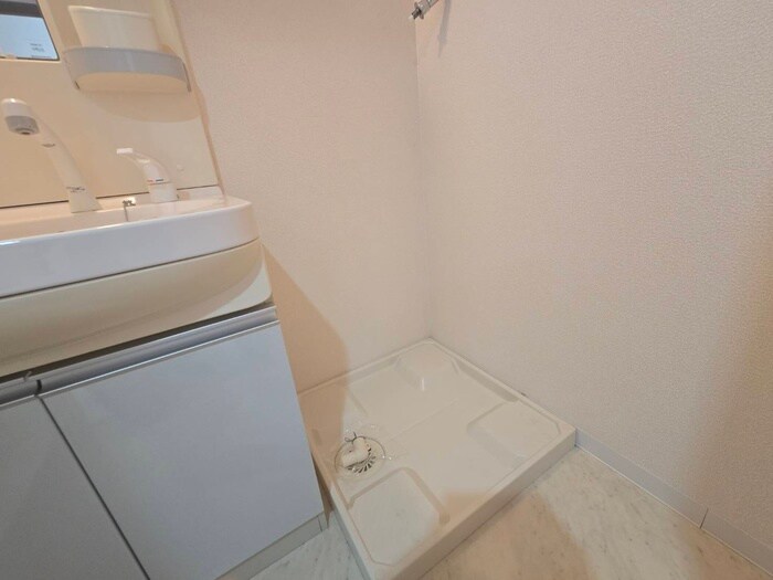 物件内観写真20　(洗濯機置場)