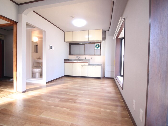 物件内観写真9　(居室)