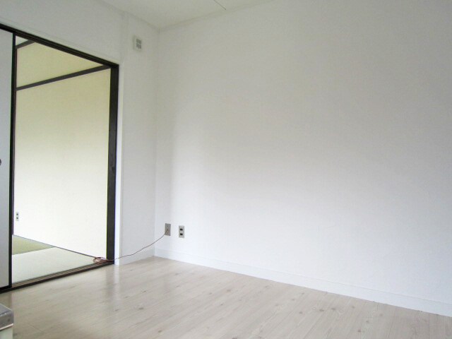 物件内観写真12　(居室)