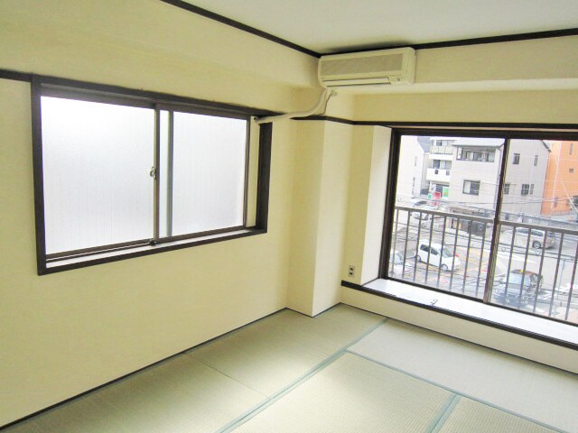 物件内観写真13　(居室)