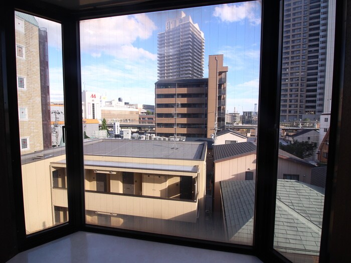 物件内観写真22　(室内からの展望)