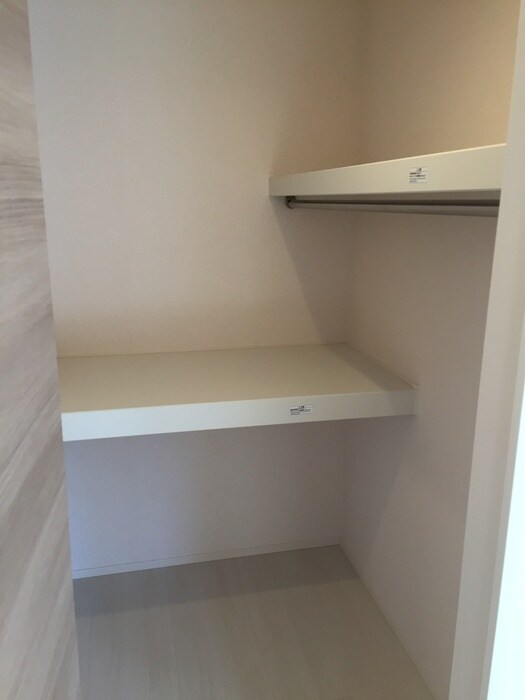 物件内観写真11　(収納)